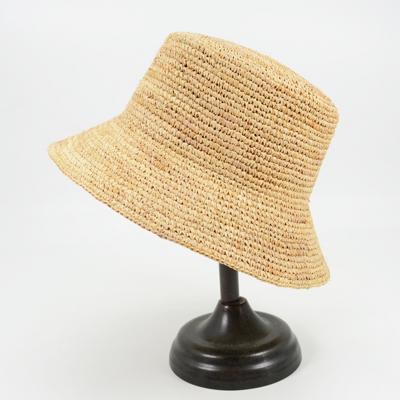 fine wide brim raffia straw sun hat