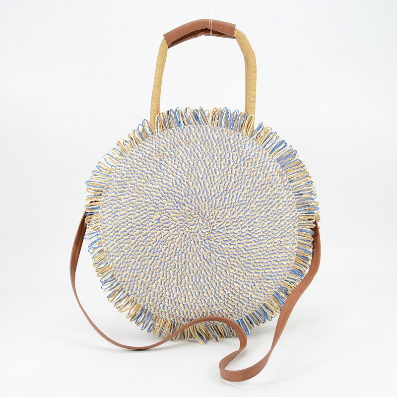 round straw tote