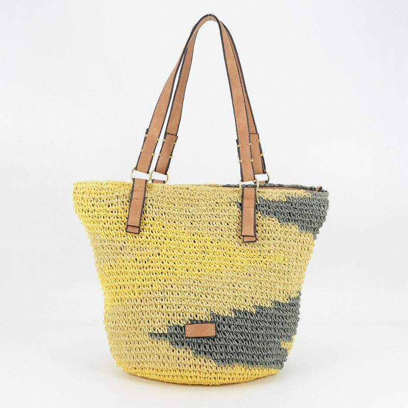 Irregular Pattern Straw Tote