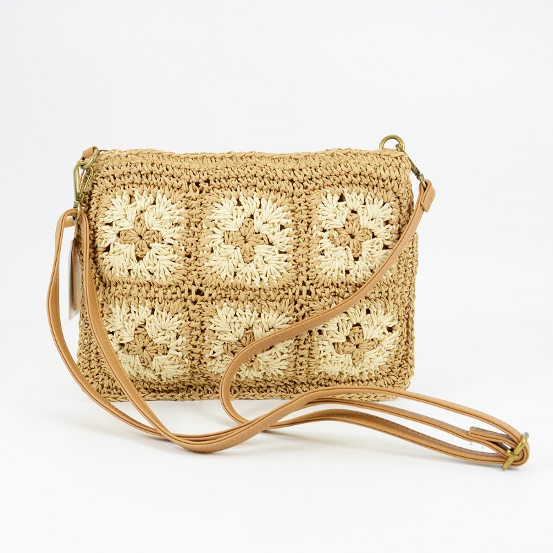 Floral Pattern Woven Straw Bag